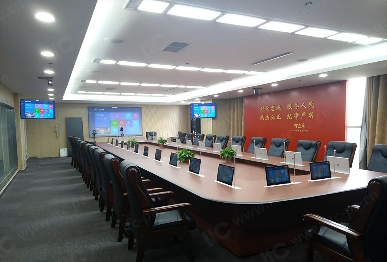 廣告機(jī)廠家 廣告機(jī)廠家